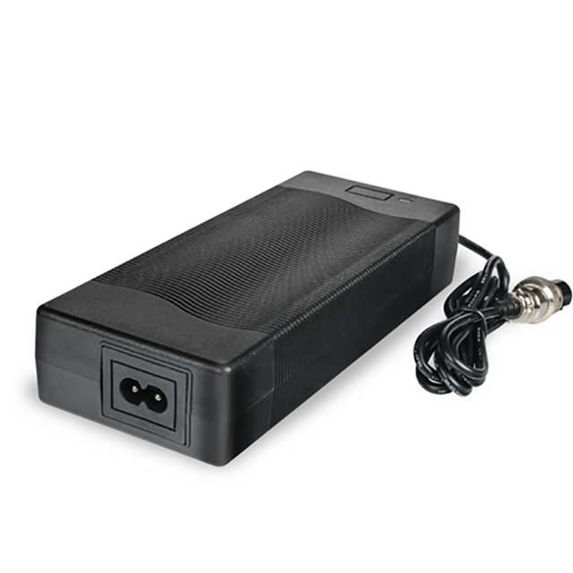 ROHS RC US CE UL CE GS SAA PSE KCリスト60ボルト60V 67.2V 2Aリチウムバッテリー充電器